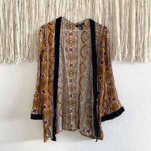Forever 21 Boho Bell sleeve open kimono w/ velvet